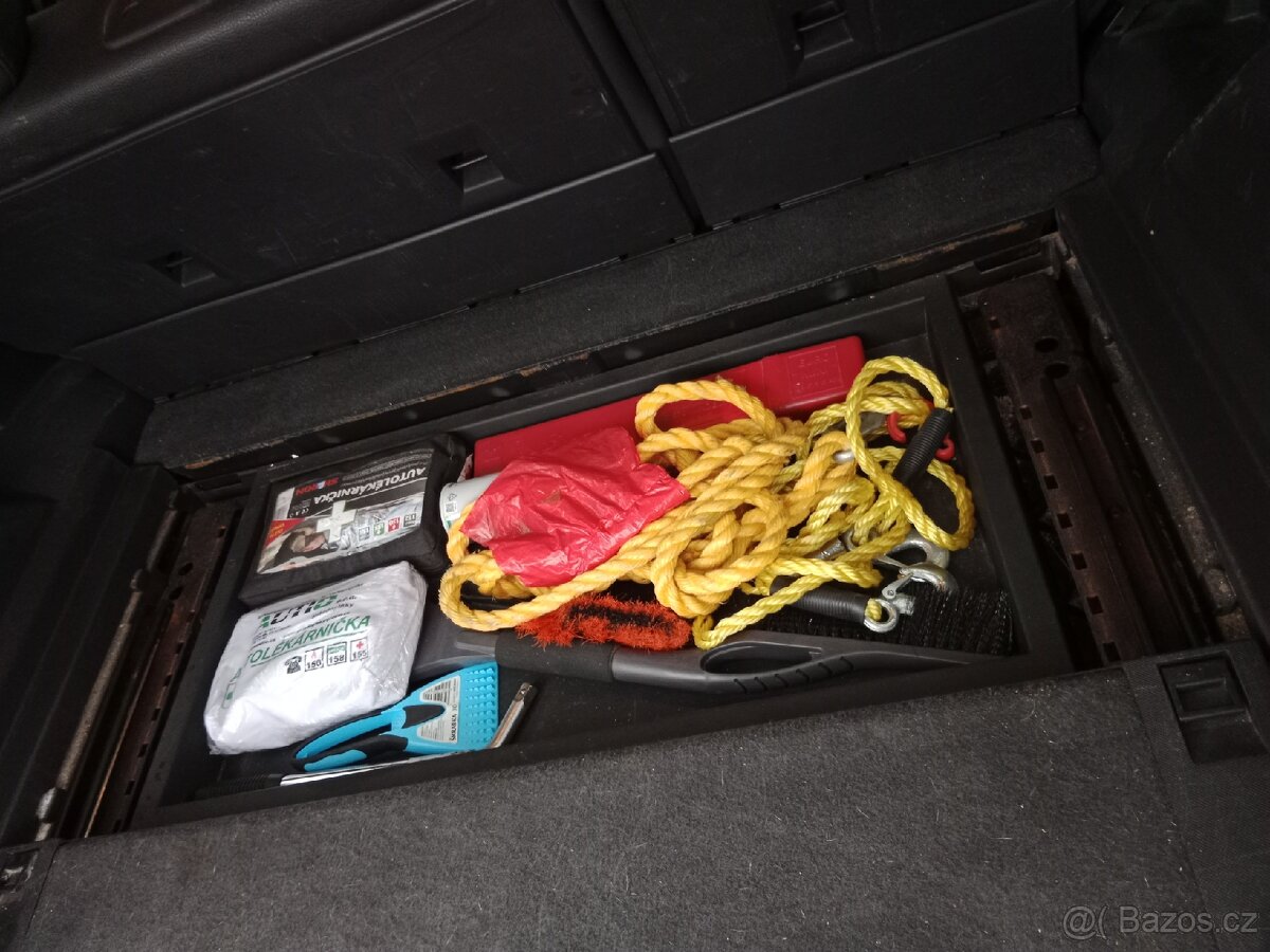 Dodge Nitro 2.8 CRD 4x4 automat - 13