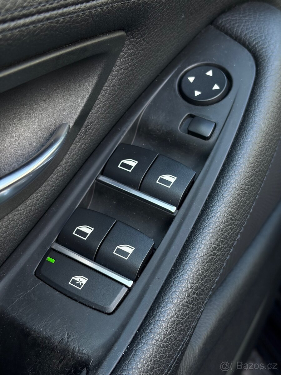 BMW 520d Touring - 13