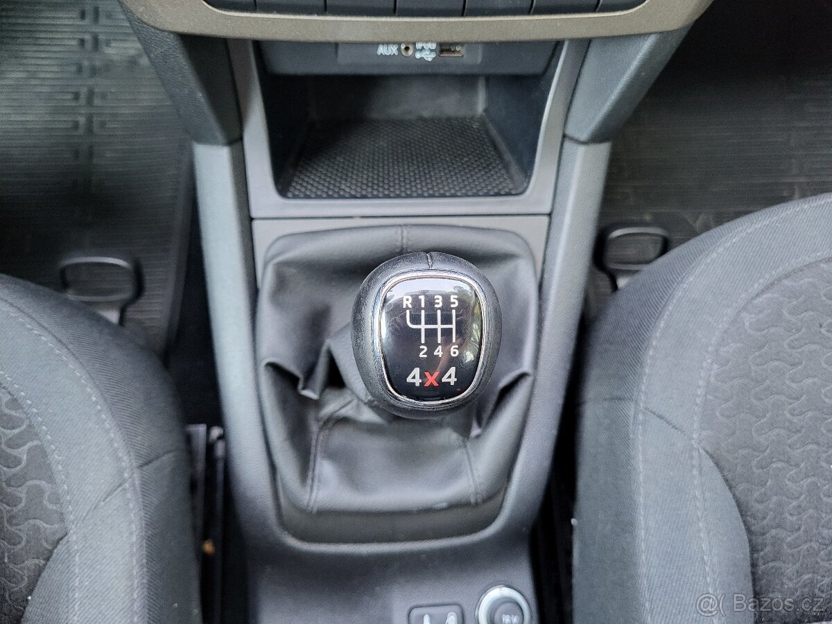 Škoda Yeti 2.0 4x4 ELEGANCE 2015 - 13