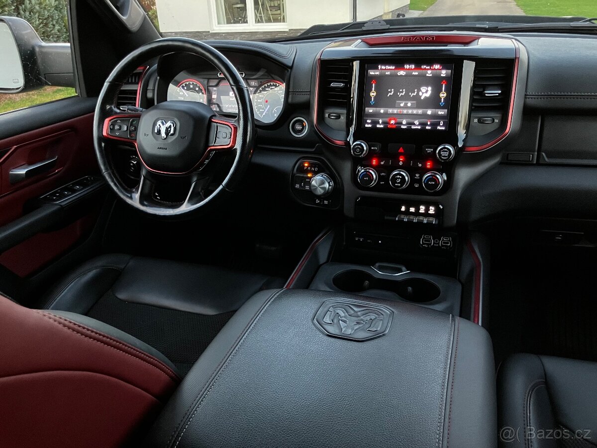 Dodge Ram 1500 Rebel 5.7 V8 HEMI 2019 - NEBOURANÝ - 13