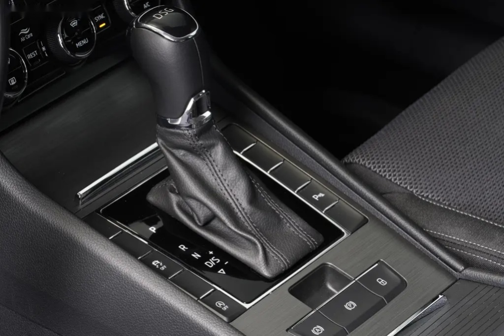 Škoda Superb, 2.0TSI,Style,DSG,Virtual,Tažné - 13