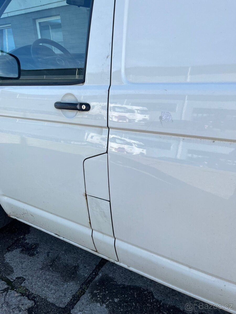 Prodám Volkswagen Transporter T5 - 13