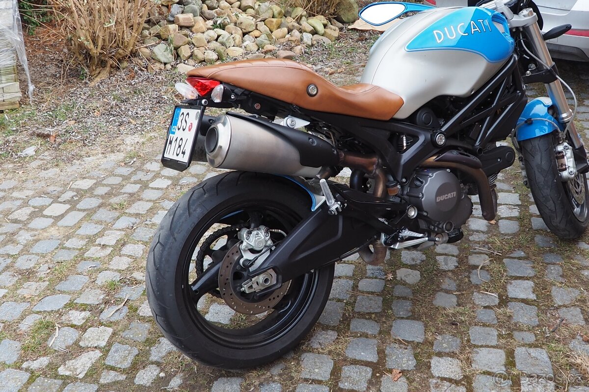 Ducati Monster 696 - 13