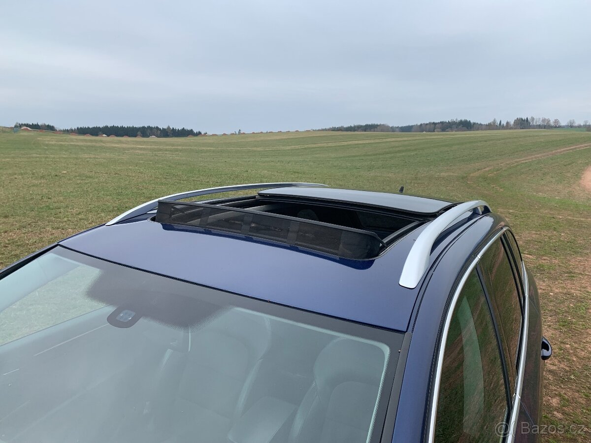 Škoda Superb combi 3.6 FSI - 13