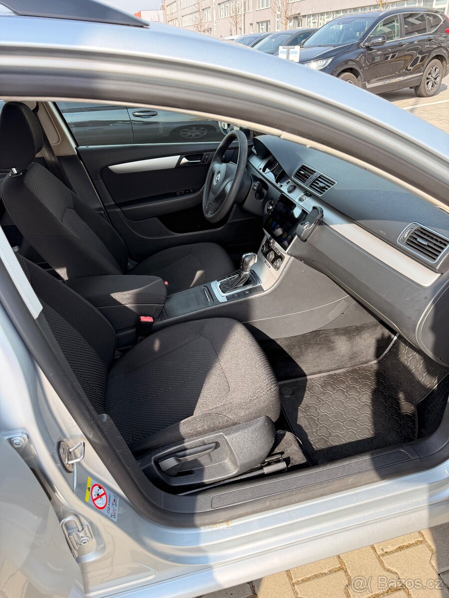 VW Passat Combi 2.0 TDI 103 kw - 13