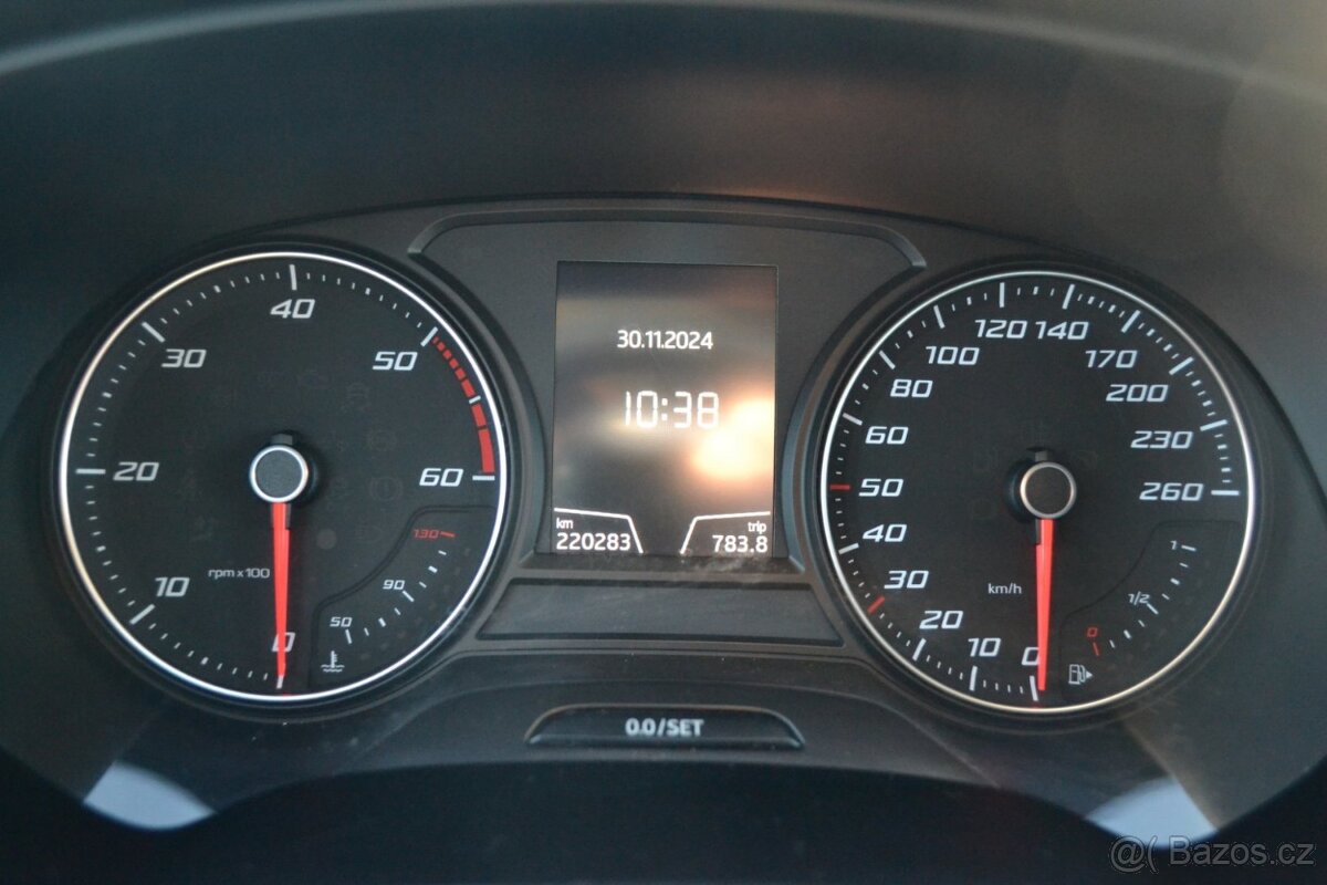 Seat Leon ST 2.0 TDI DSG LED ACC - 13