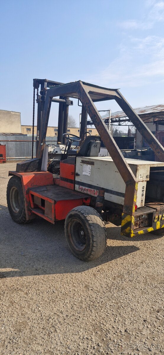 Teréní Desta VZV 3.5t - 13