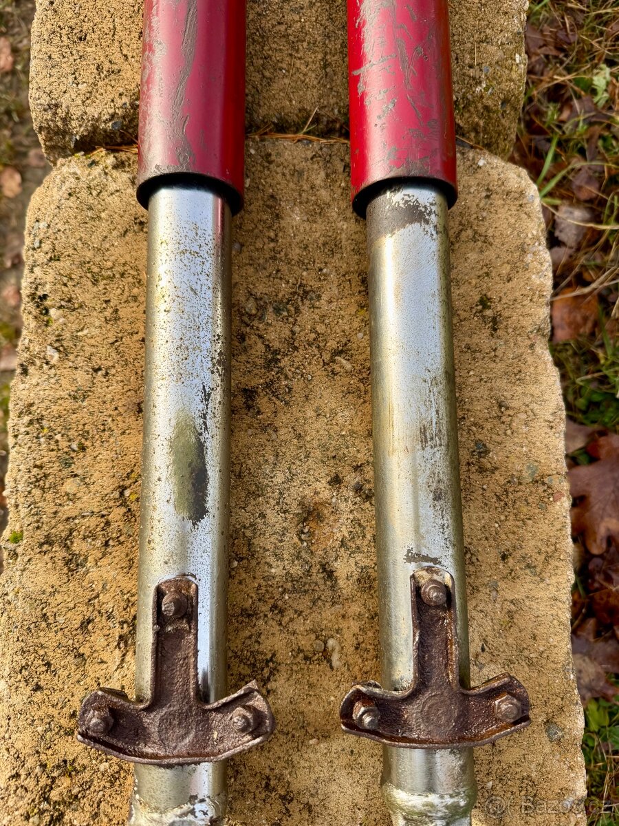 CZ 125 175 250 kývačka - přední tlumiče - 13