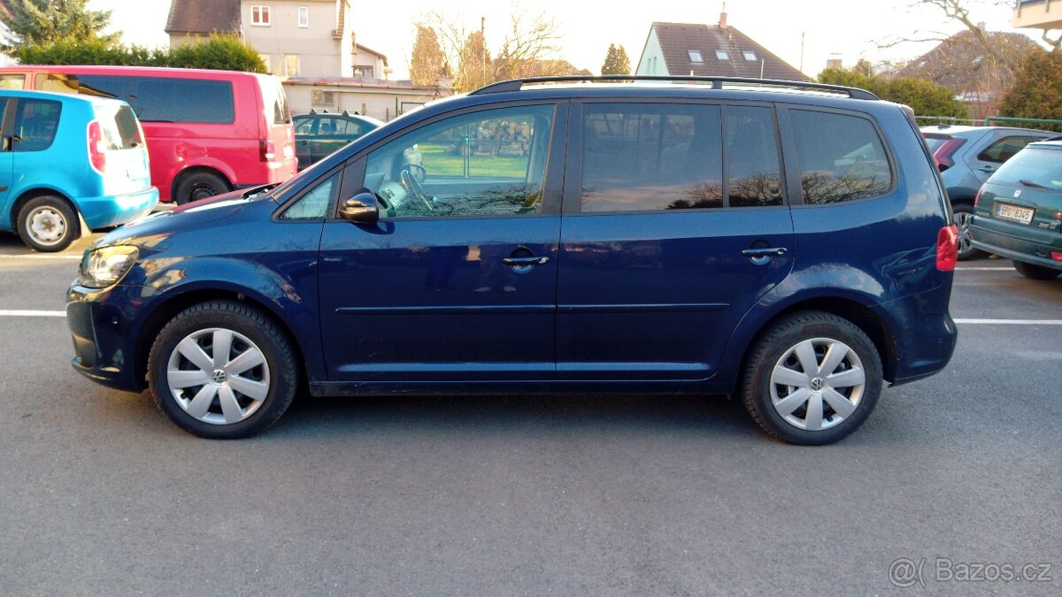 Touran 2,0 TDI Comfortline 2015 - 13