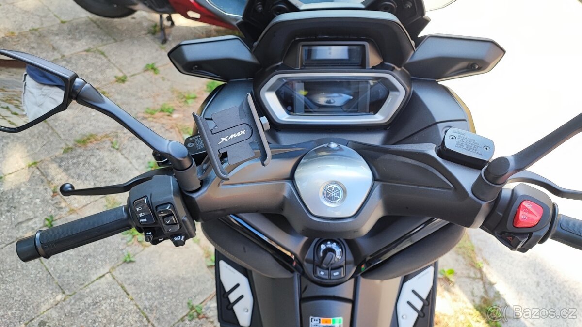YAMAHA X MAX 300 Tech MAX - 13