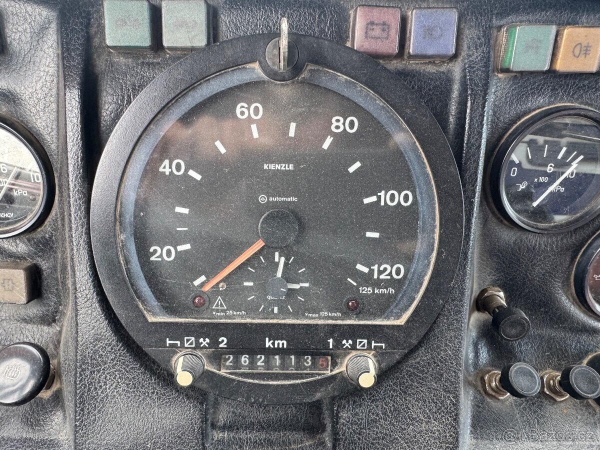 Prodám Tatra 815 kontejner spodní hák,Traktor - 13