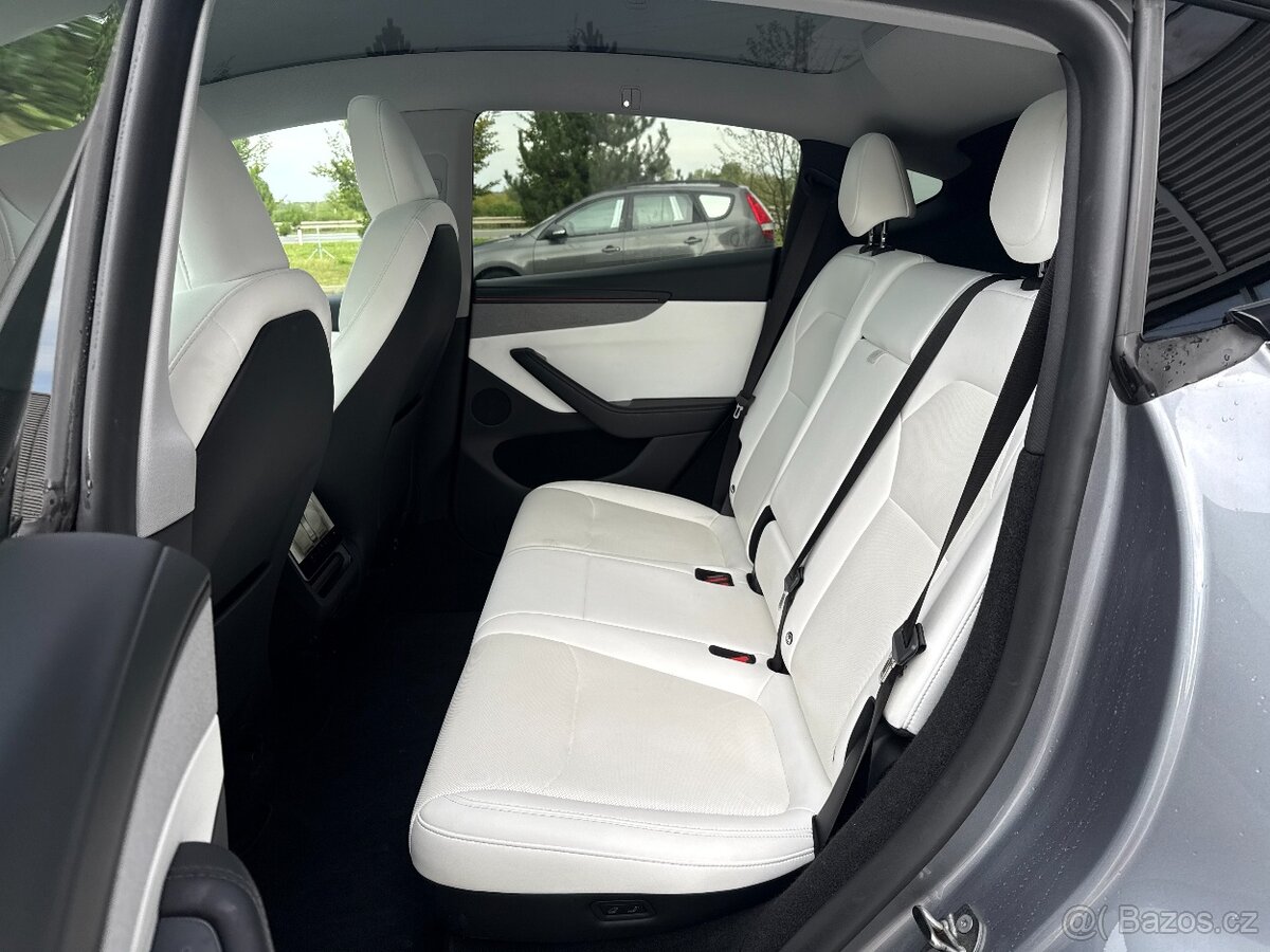 Tesla Model Y Juniper, Long Range, Dual Motor, Pův. ČR, 2025 - 13