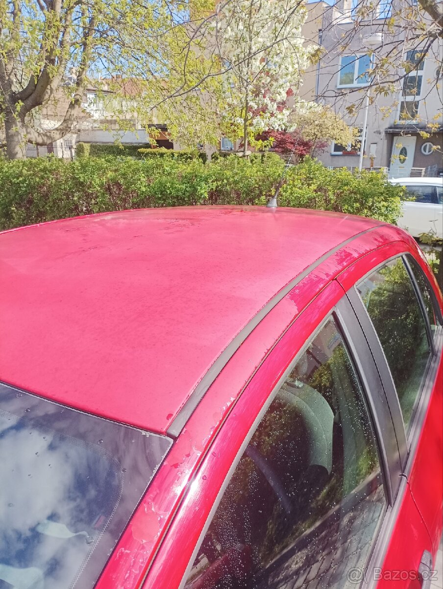 Toyota Yaris 2 - 13