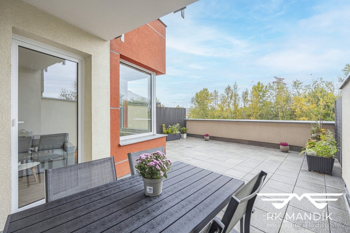 Pronájem bytu 2+kk 53 m², Praha - Prosek, ev.č. 711 - 13