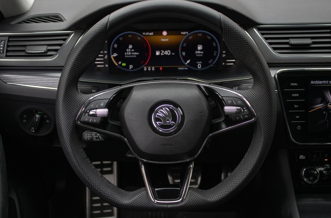 Škoda Superb 2.0 TDI DSG Style - 13