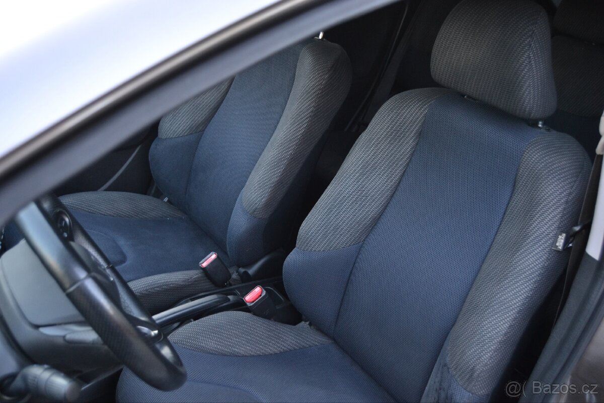 Honda Jazz 1.339 i-VTEC 73kw rok 2013 - 13