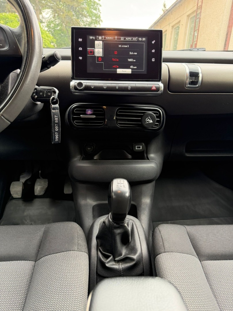 Citroen C4 cactus 1.2 benzín - 13
