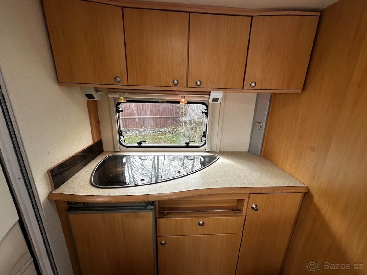 SLEVA Karavan Beyerland 420,2007,mover,stan,držák kol - 13