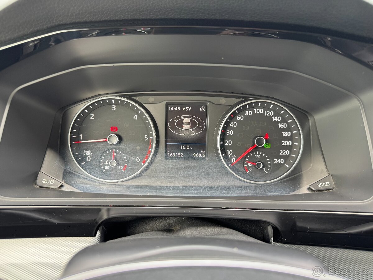 Volkswagen Multivan 2,0 TDI Highline 4MOTION DSG DPH - 13