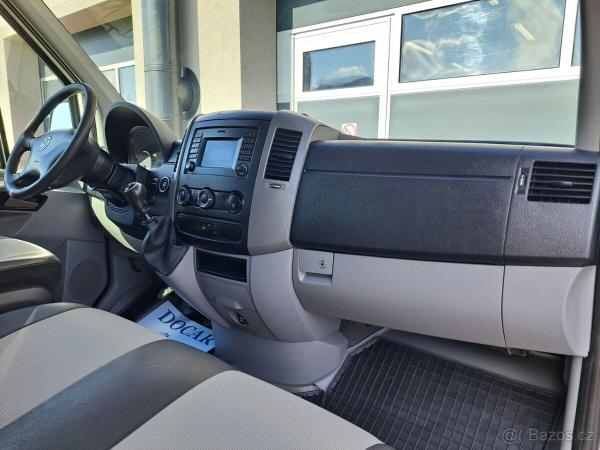Volkswagen Crafter 2.0 TDI, 7 míst - 13