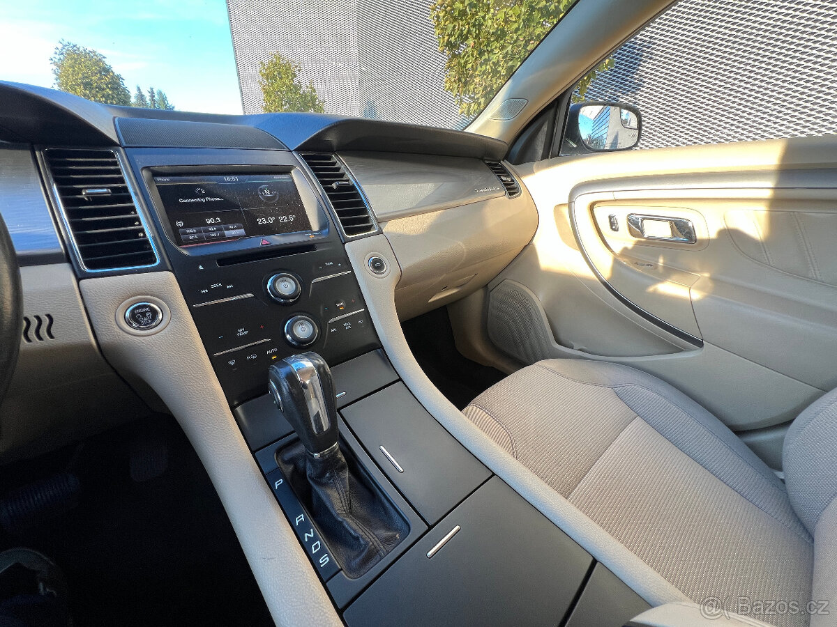 Ford Taurus 3.5 V6 benzín, 2015, 1.majitel - 13