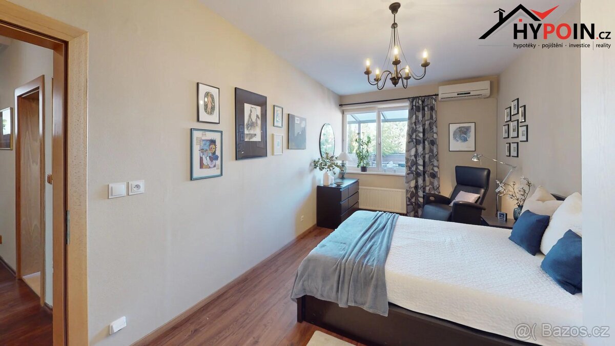 EXKLUZIVNÍ BYT 5+KK S VELKOU TERASOU, DVOJGARÁŽÍ V DOMĚ A PE - 13