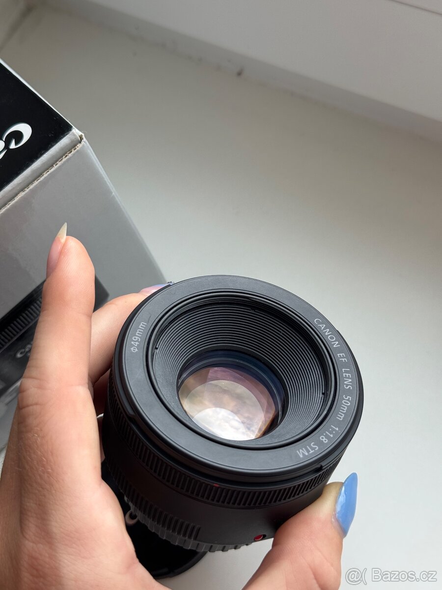 Canon EOS 700D – téměř nepoužitý set s 2 objektivy, filtrem - 13