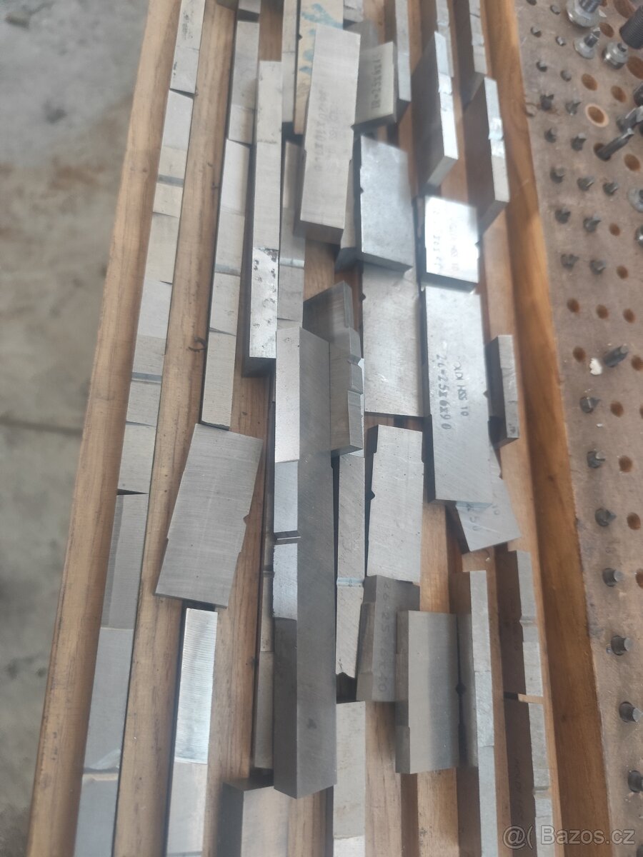 nastroje k vyvrtavačce W 100 - 13