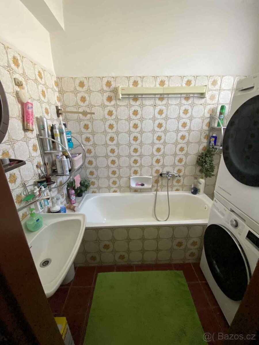 Prodej vícegeneračního domu 292 m², pozemek 423 m² Polní, Mi - 13