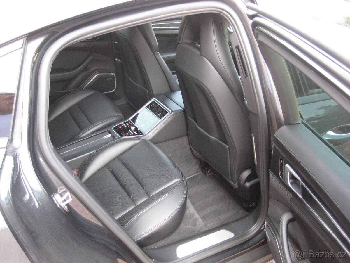 PORSCHE PANAMERA 4E-HYBRID 1. MAJITEL, SERVISKA - 13