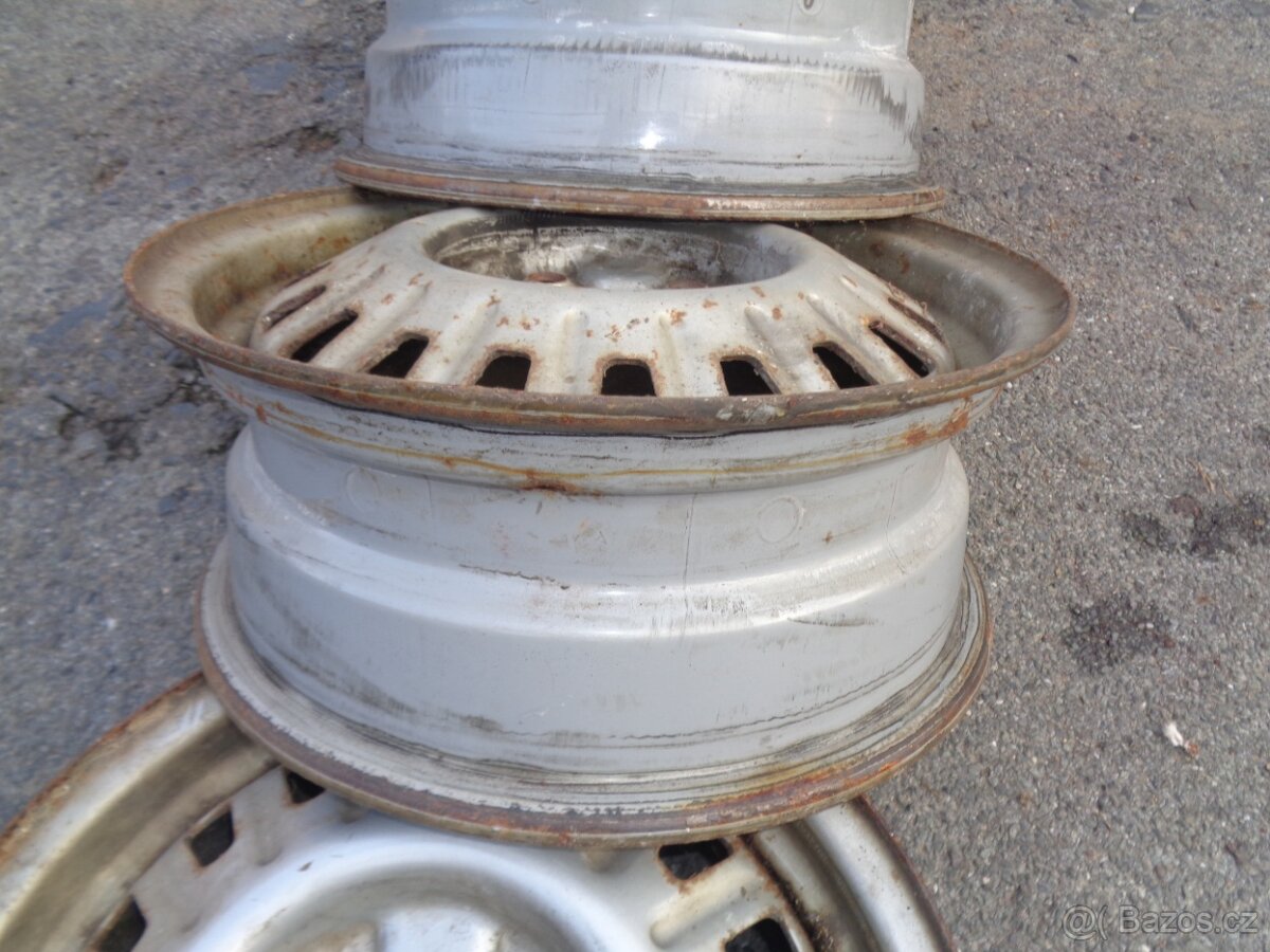 Alfa Romeo Alfetta GTV kola. - 13