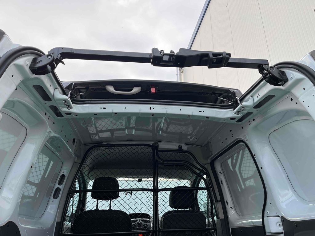 Renault Kangoo 1.5 dCi, AC, Posuvná střecha, DPH - 13