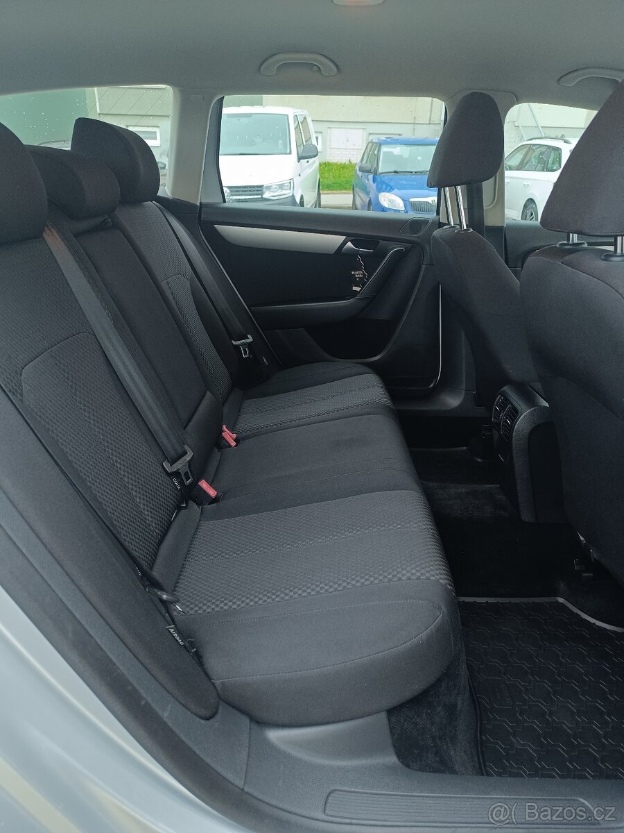 Volkswagen Passat B7 DSG - 13