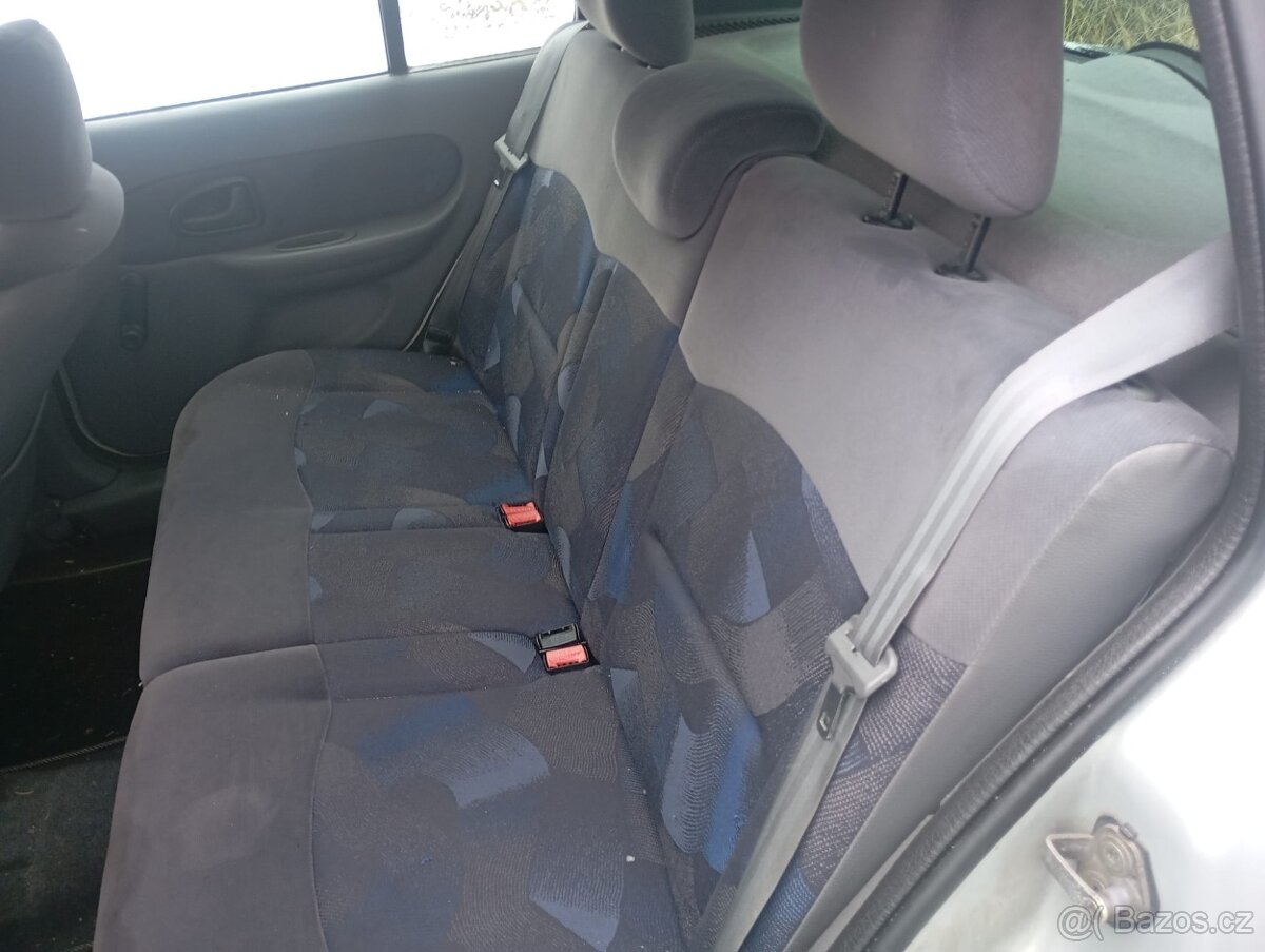 Renault Clio II 2000 - 13