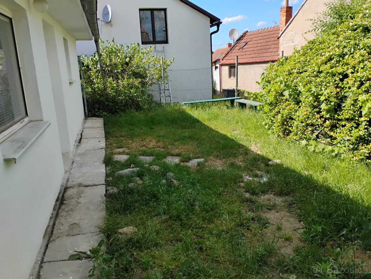 Ivaň rod dum 3+1 zahradka - 13