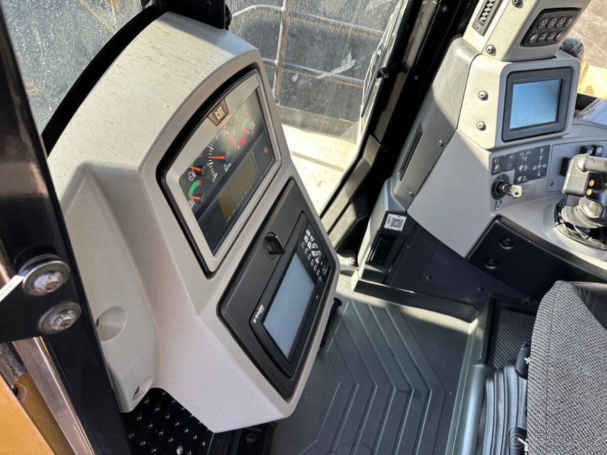 CATERPILLAR D 9 2016 VIN 444 - 13