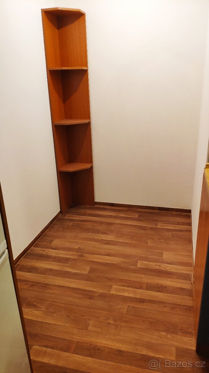 Dlouhodobě pronajmu zařízený a vybavený byt 2+1+ komora - 13