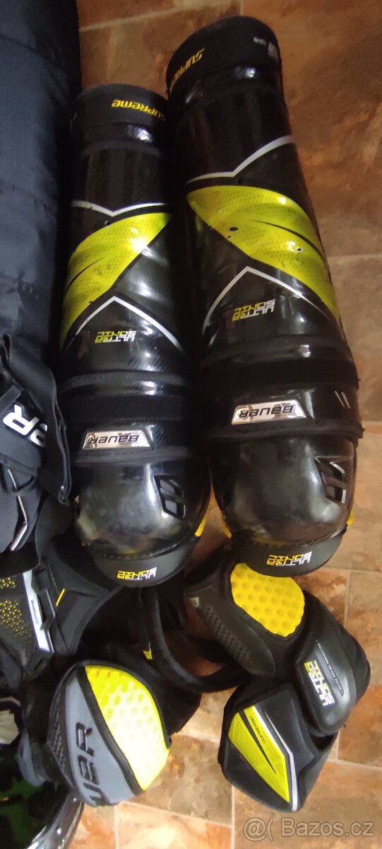 Výstroj Bauer ultrasonic+taška,dres a další - 13