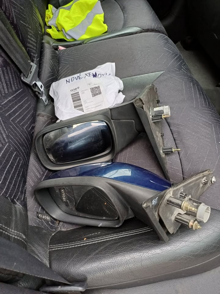 Laguna 2 1,8 benzín - 13