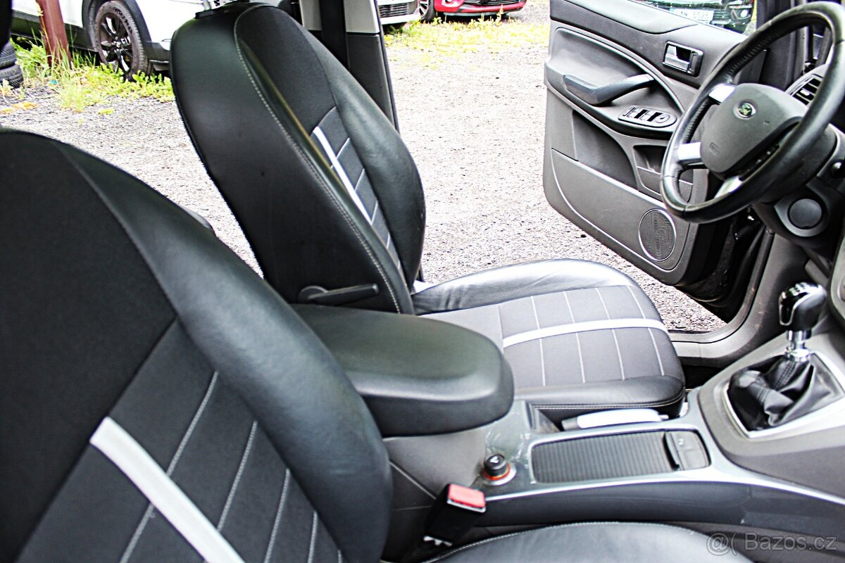 Ford Kuga - 13
