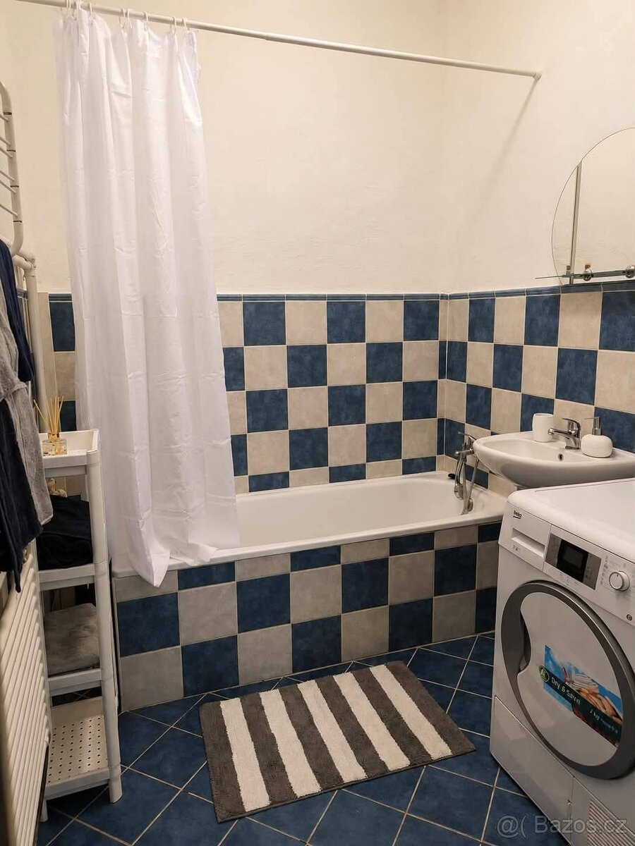 APARTMENT - 13