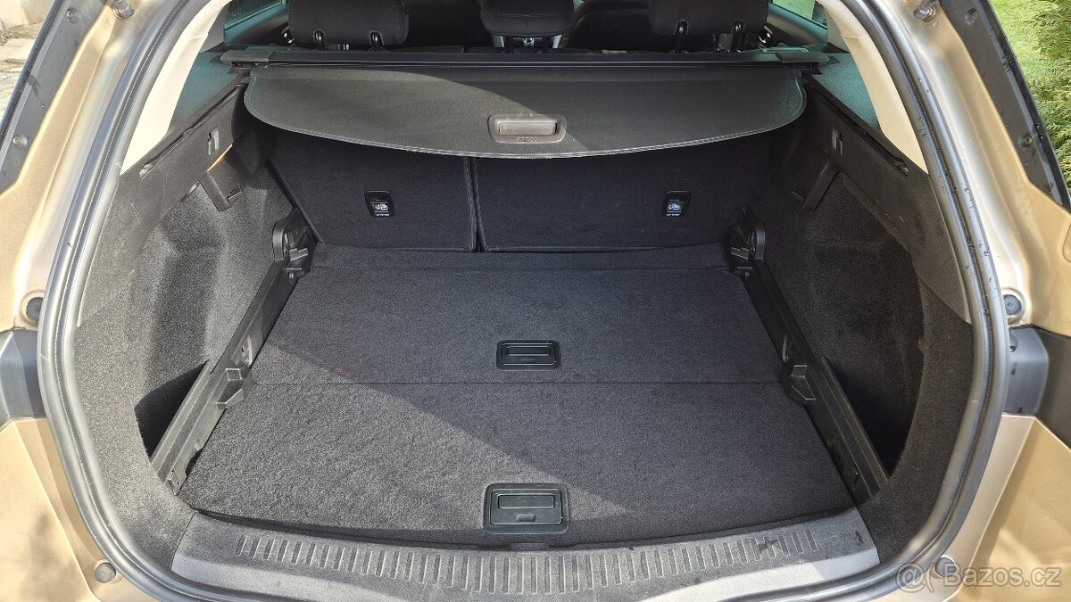 Renault Megane 1.2 TCe (96kw) ■ jen 97000 km - 13