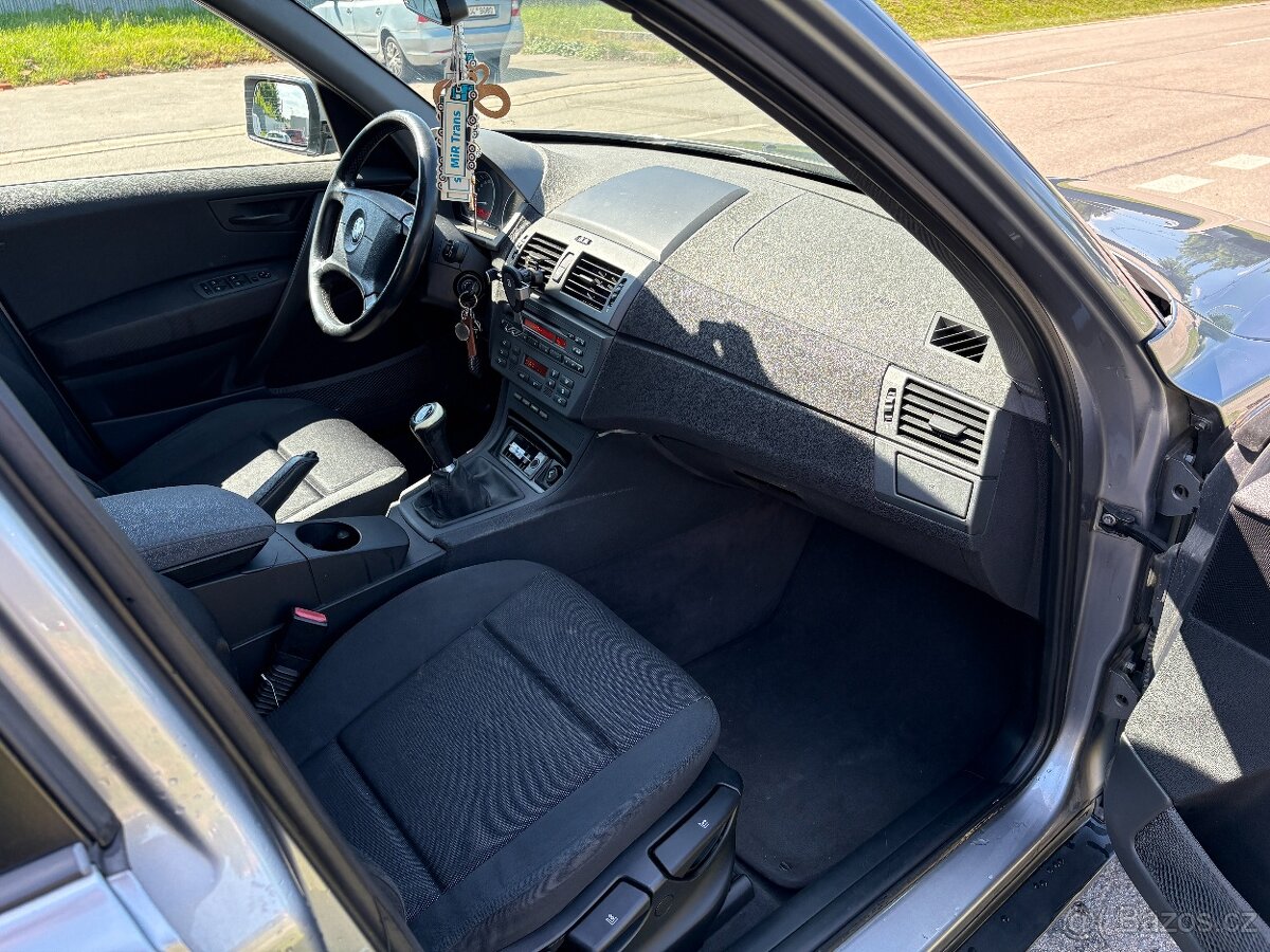 BMW X3 2.5i - 13