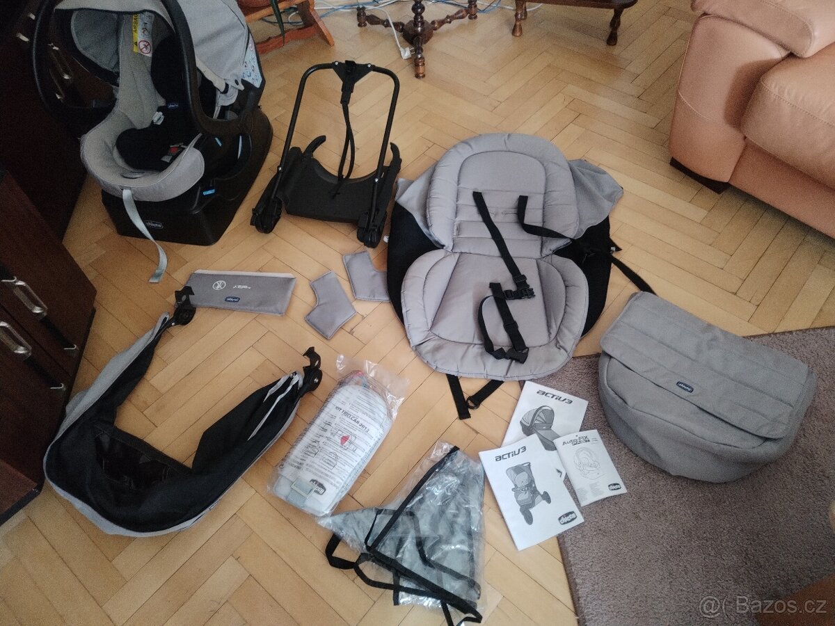 Kočárek Chicco - 13