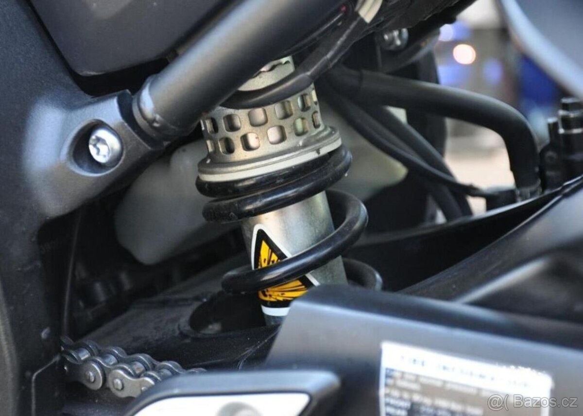 Yamaha FZ 8 N benzín 78 kw - 13