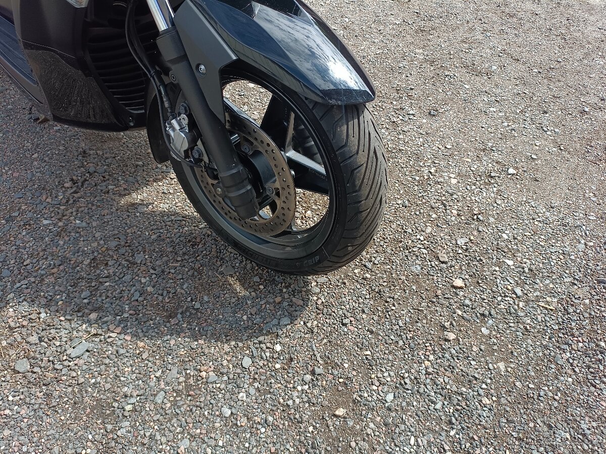 yamaha x max 125i rv.2012 cz doklady v ceně - 13