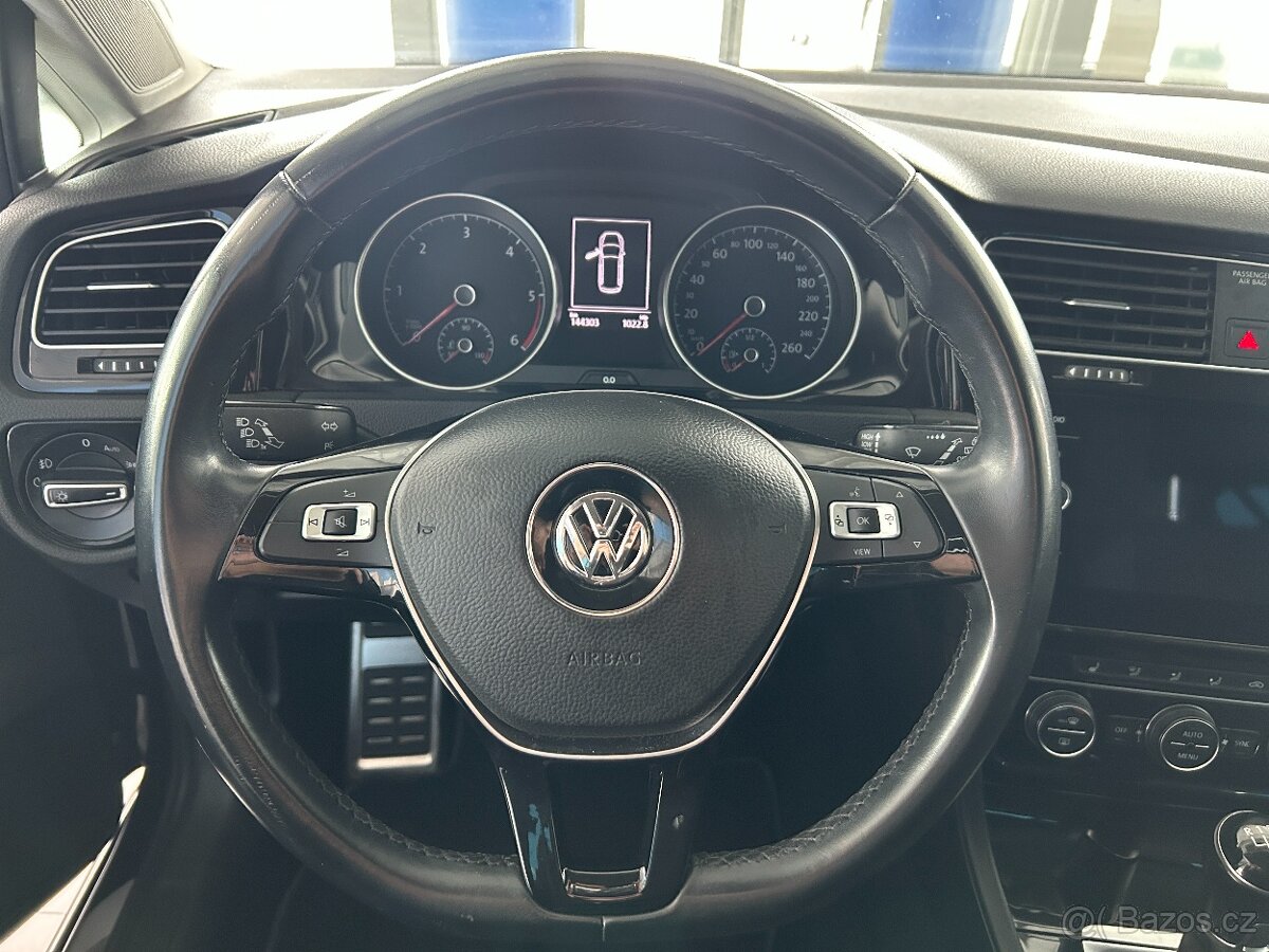 Volkswagen Golf 1.6 TDI 85kW,JOIN,TAŽNÉ,SERVISKA - 13