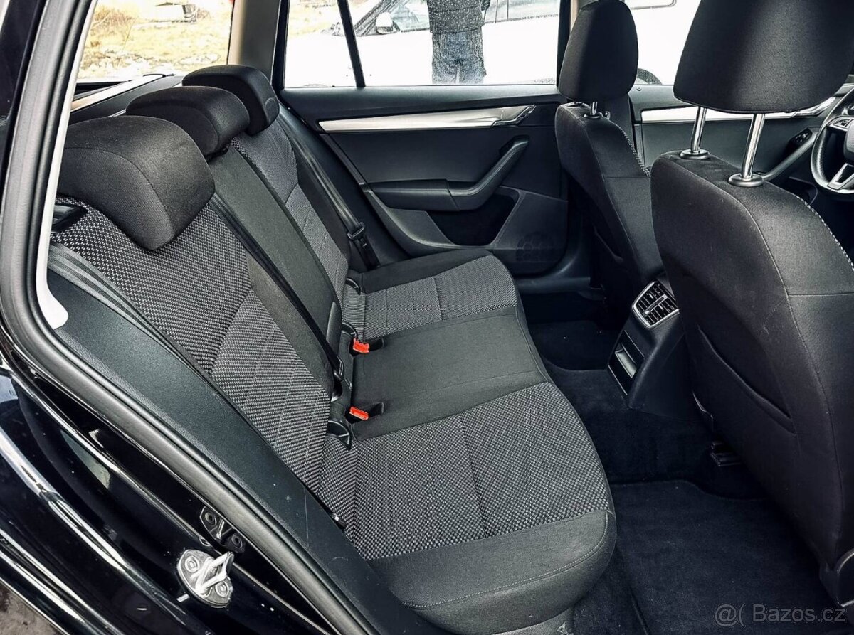 Škoda Octavia Combi 1.6 TDI 110k Active - 13