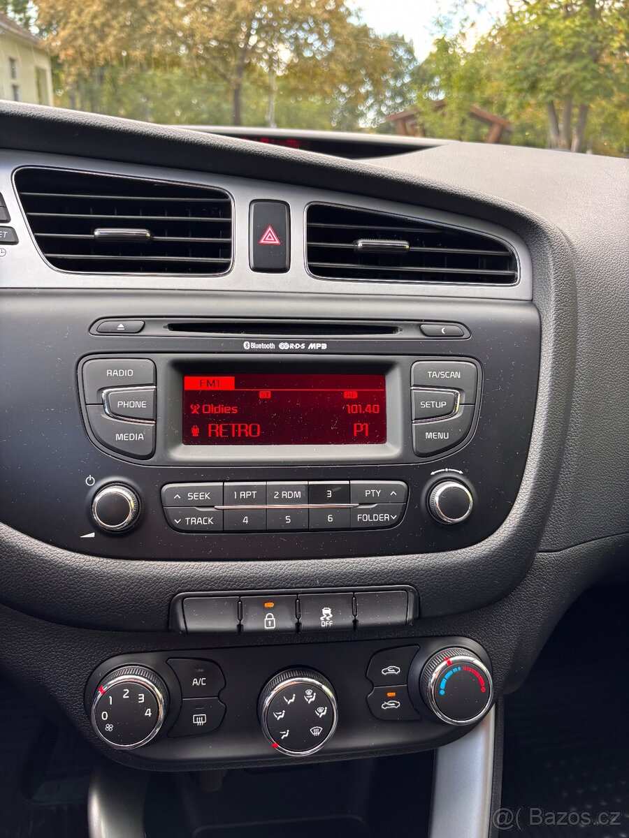 Kia Ceed 1.6 GDI LX/Silver - 13