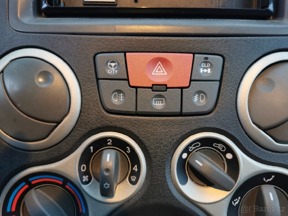 Fiat Panda cross 1.3 Multijet, 4x4, r.v. 2006 - 13